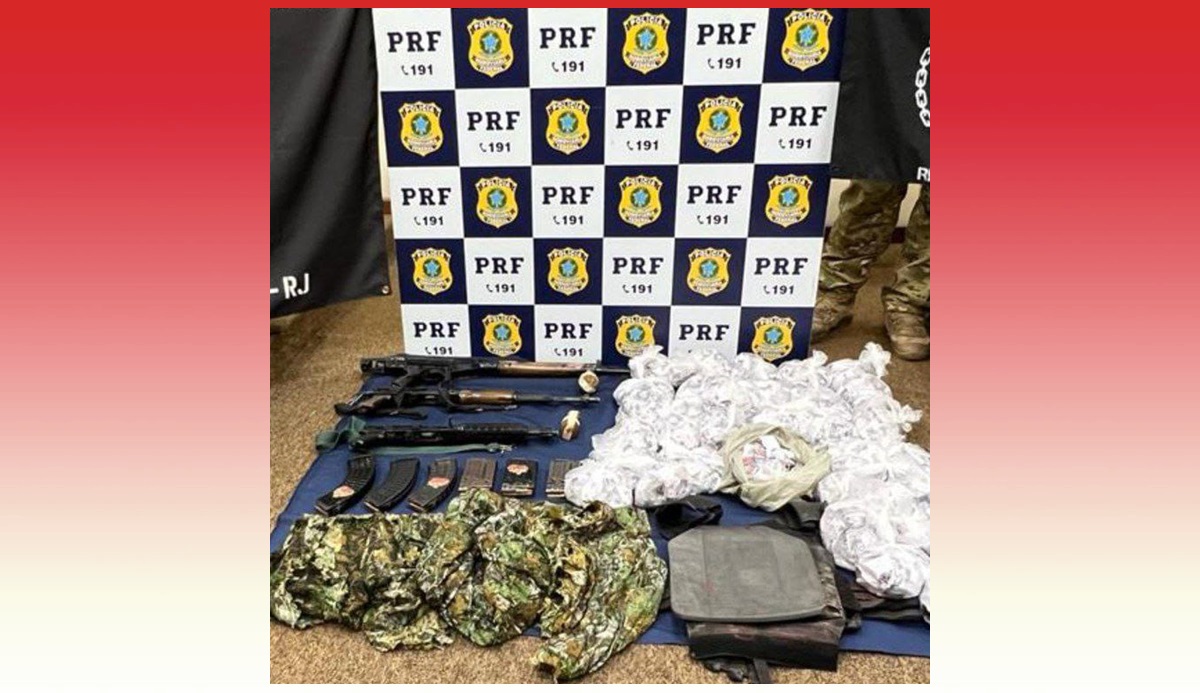 Photo of Polícia Rodoviária Federal apreendeu fuzis drogas e artefatos explosivos em Itaboraí RJ  l Banca de Noticias