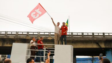 Photo of Prefeito de Maricá faz campanha com Dimas Gadelha em São Gonçalo