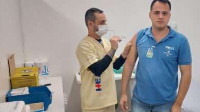 Photo of Hospital e UPA de São Gonçalo promovem vacinação de funcionários contra Covid-19 e Influenza em meio ao aumento de casos no Estado